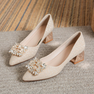 �߸�ЬŮ2024�괺�����^�\���дָ���a41��ЬŮ��ɫ���䴺���