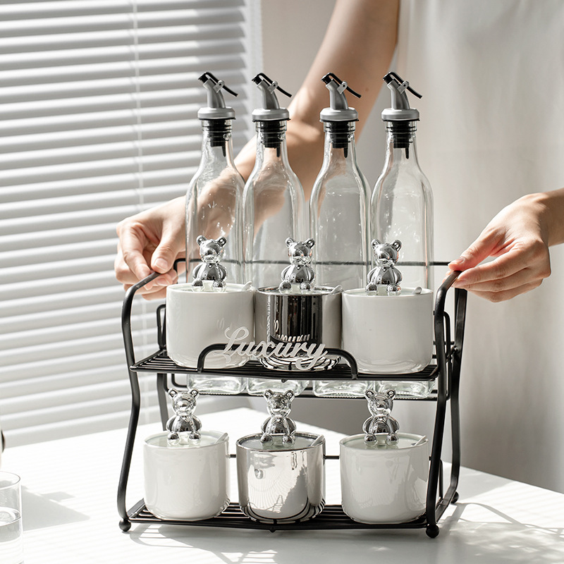 Luz de lujo de plata condimento tarro traje cocina cerámica sal tarro condimento aceite sal salsa botella tarro combinación condimento caja
