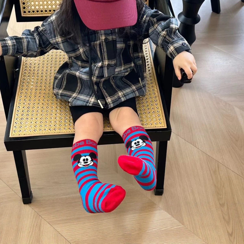 Mickey and Minnie socks, cute mid-calf socks, autumn and winter cartoon cotton socks, moisture-wicking, all-children's cotton trendy socks, striped