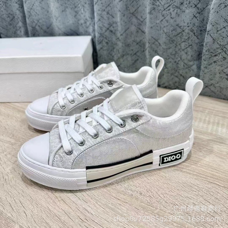 D familia de zapatos de hombre de verano nuevos zapatos blancos de marca de moda para hombres zapatos de lona transpirables skate casuales zapatos de pan para hombres y mujeres