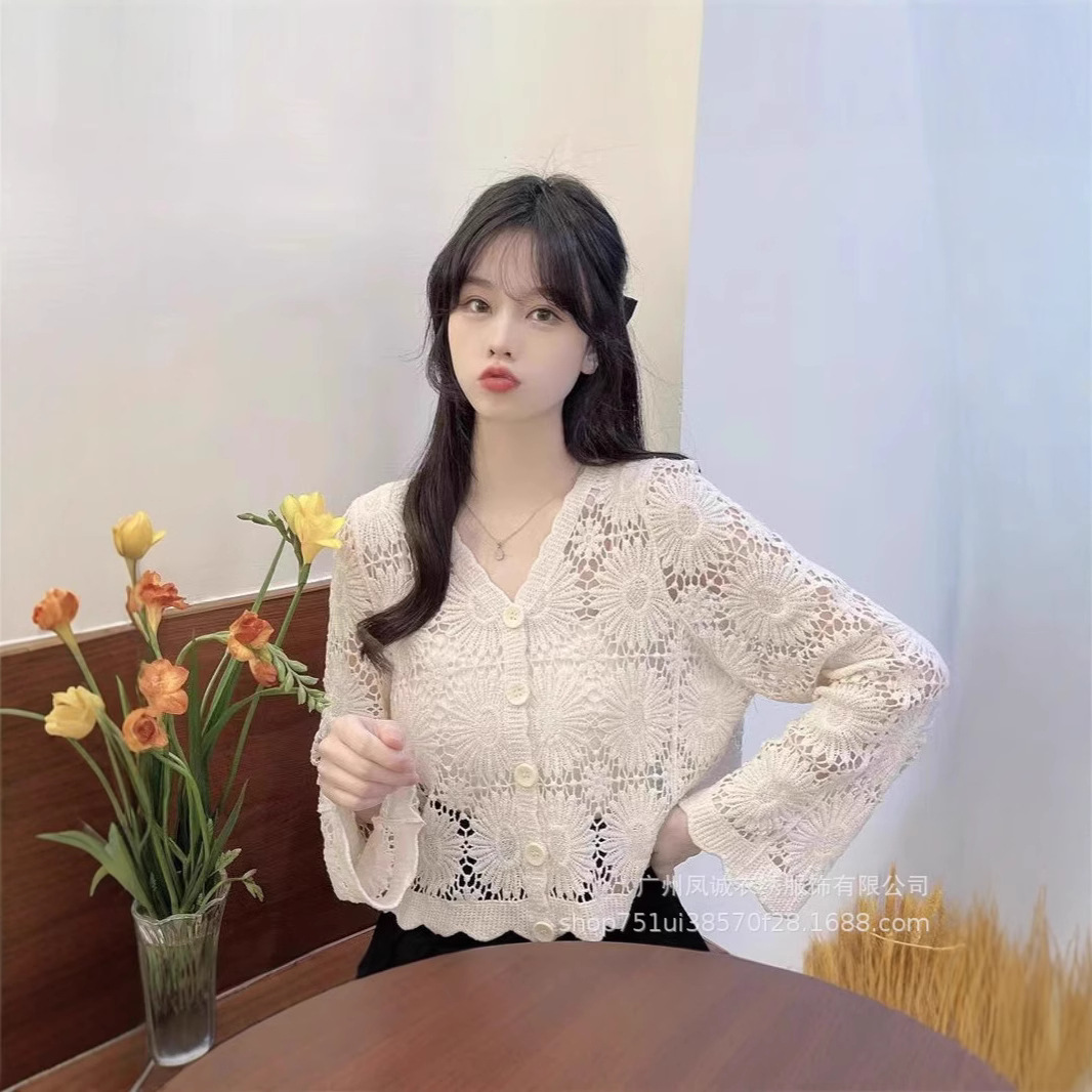 New Style Hook Pattern Cut Out Lace Top Women's Sunflower Knitwear Spring and Summer V Neck Loose Short Long-Sleeved Cardigan