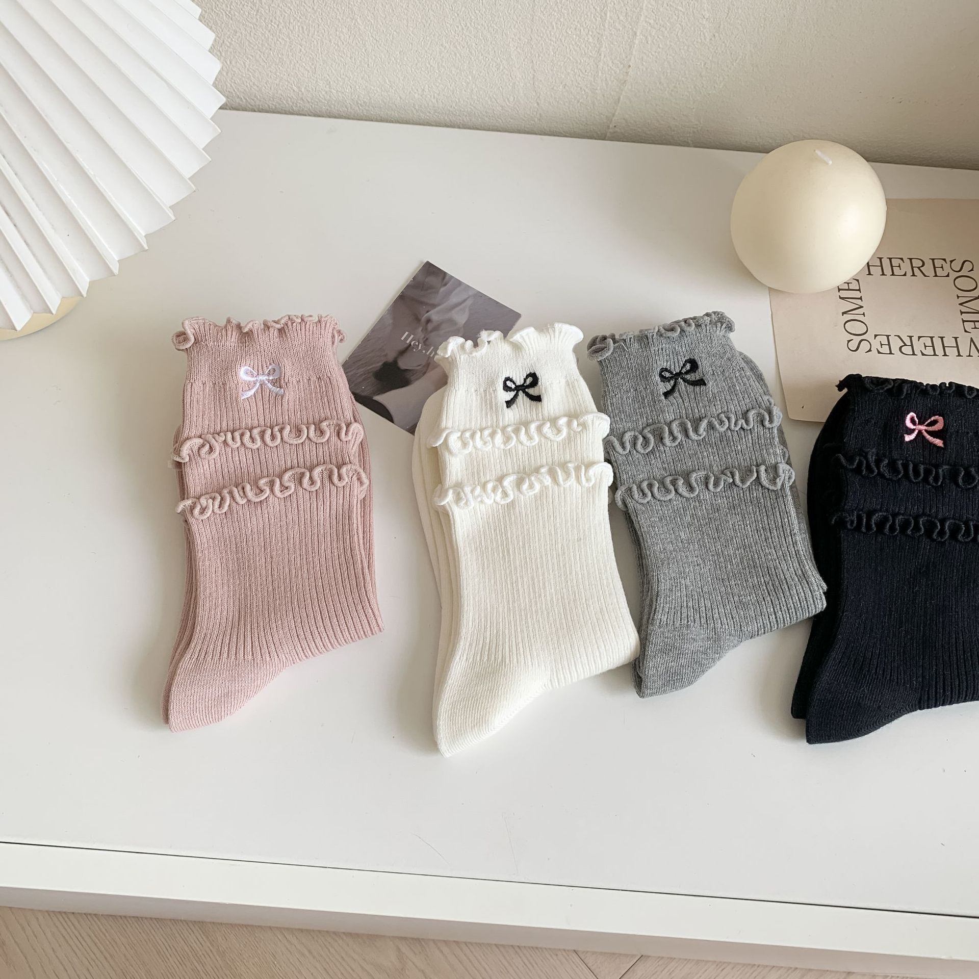 三卷木耳邊刺繡蝴蝶結雙針襪子女ins潮襪學院風堆堆襪少女可愛襪