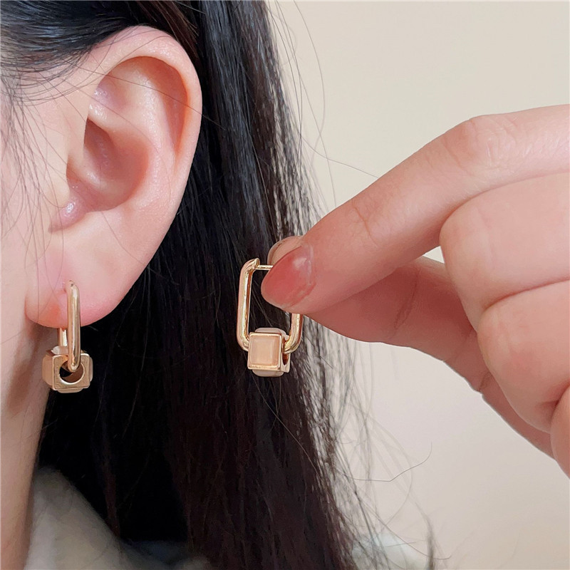 1 Pair Simple Style Geometric Plating Inlay Alloy Opal Earrings display picture 5