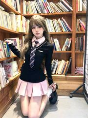 偽の2つの明らかなやせたプリーツのスカートの長袖の学院の風の短いスカートの甘いギャルはpoloの襟の修身の高いワンピースをつなぎ合わせます。