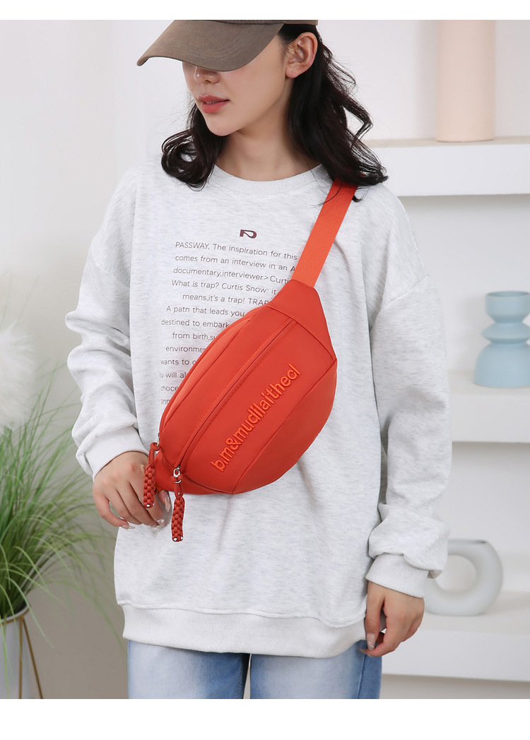 Unisex Oxford Cloth Letter Solid Color Basic Classic Style Dumpling Shape Zipper Fanny Pack display picture 1