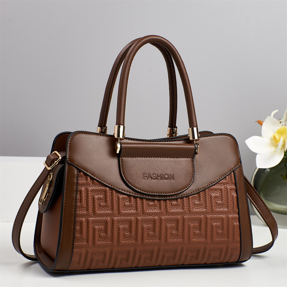 Capacidad Tote bag femenino 2025 nueva primavera y verano casual bolso de hombro portátil bolso grande de cercanías