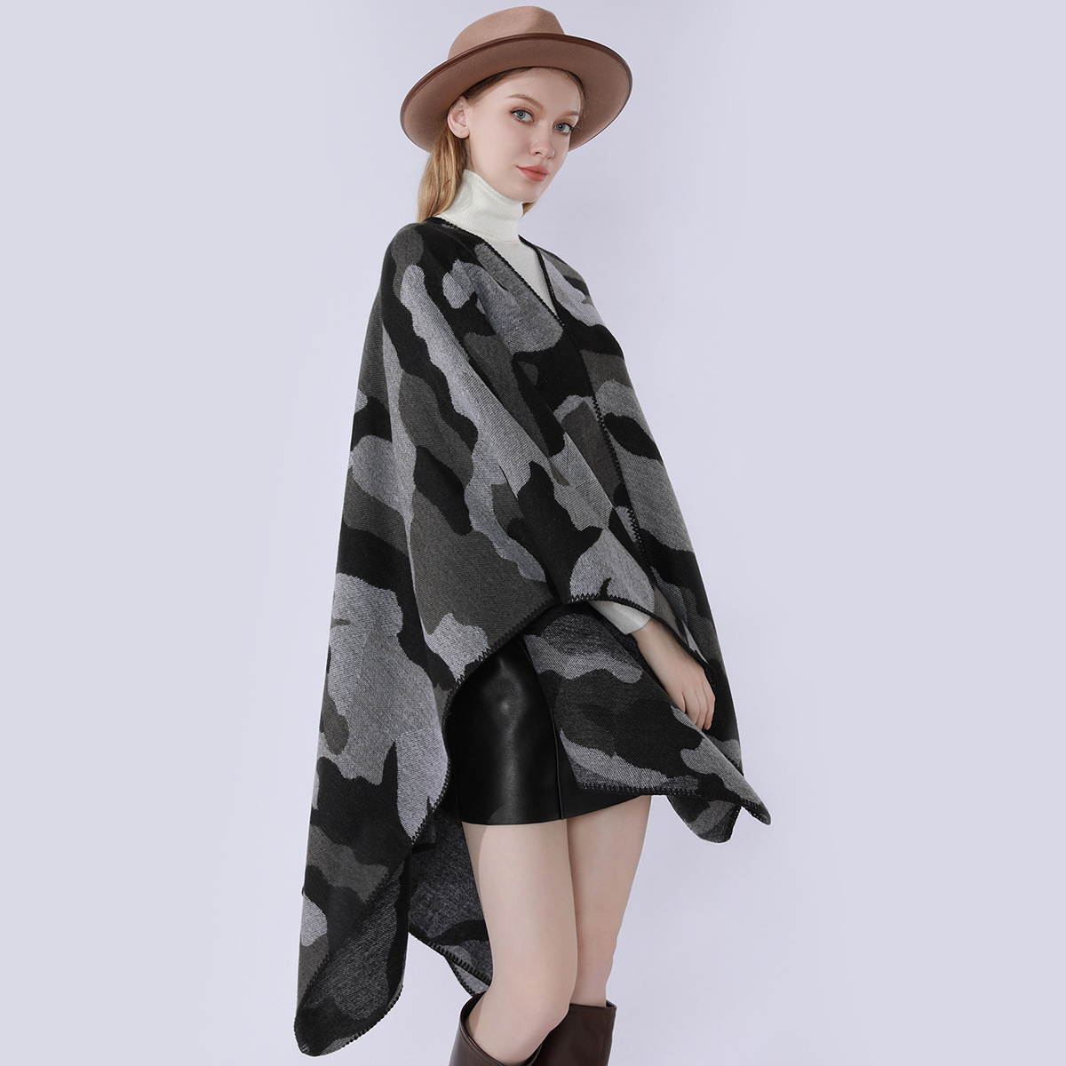 Nuevos productos transfronterizos de moda europea y americana, capa de camuflaje de color superior, capa de calor, capa de viaje simple
