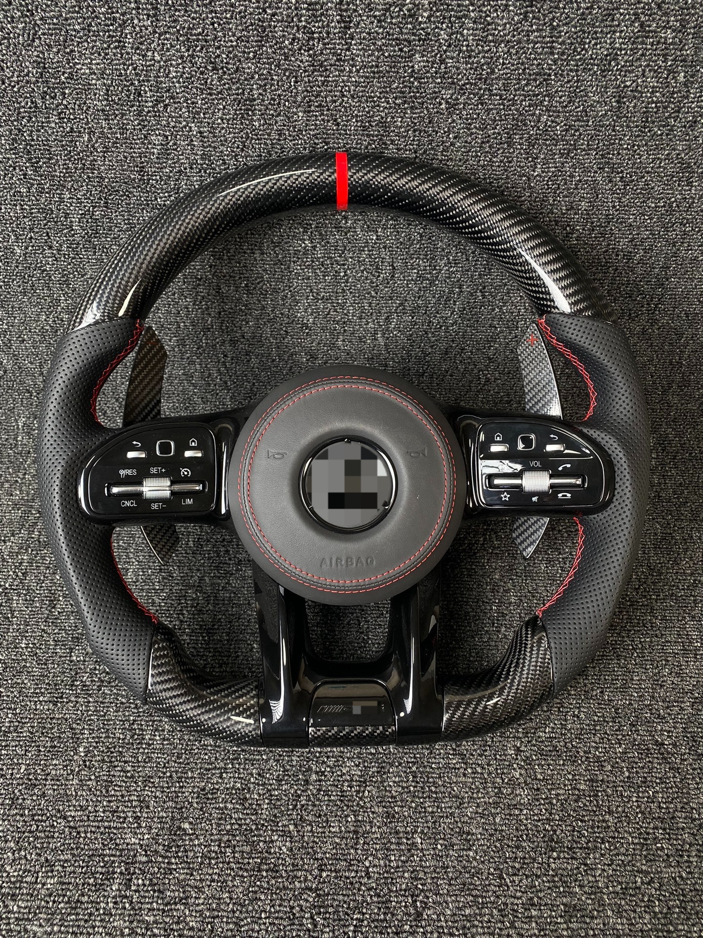 Old-to-new upgrade of the Mercedes-Benz AMG assembly for the entire series of C-class, E-class, S-class, G-class, and GLC carbon fiber steering wheel modification