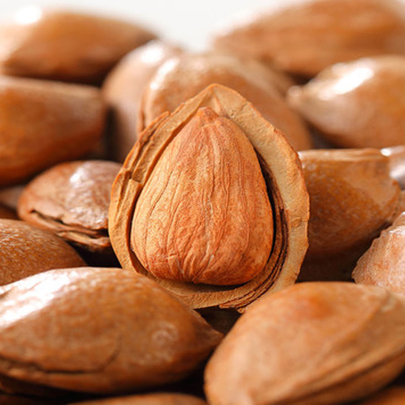 Wholesale 500g peeled thin-skinned almonds, milk-flavored original almonds with shells, New Year's nuts and snacks, large almonds