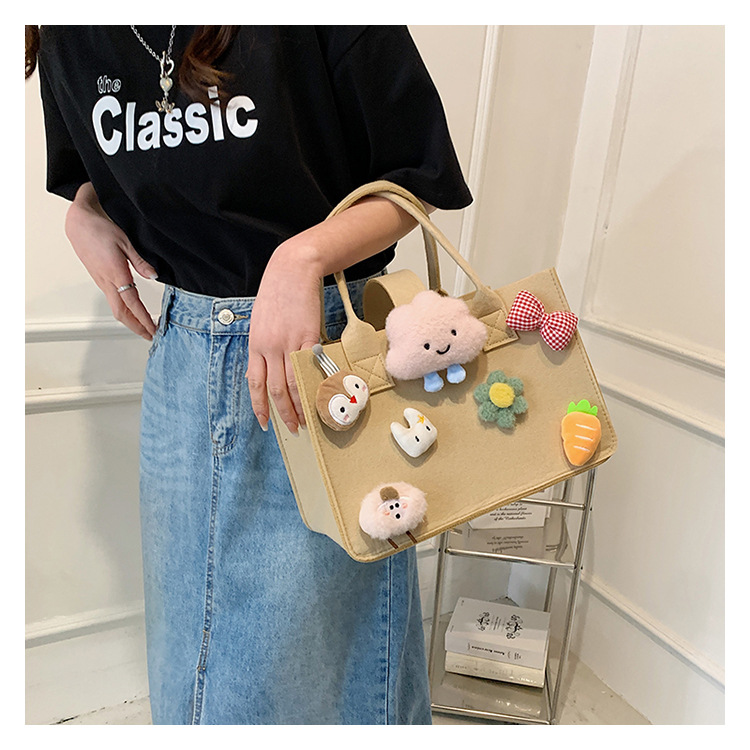 Women's Medium Felt Solid Color Basic Classic Style Open Handbag display picture 14