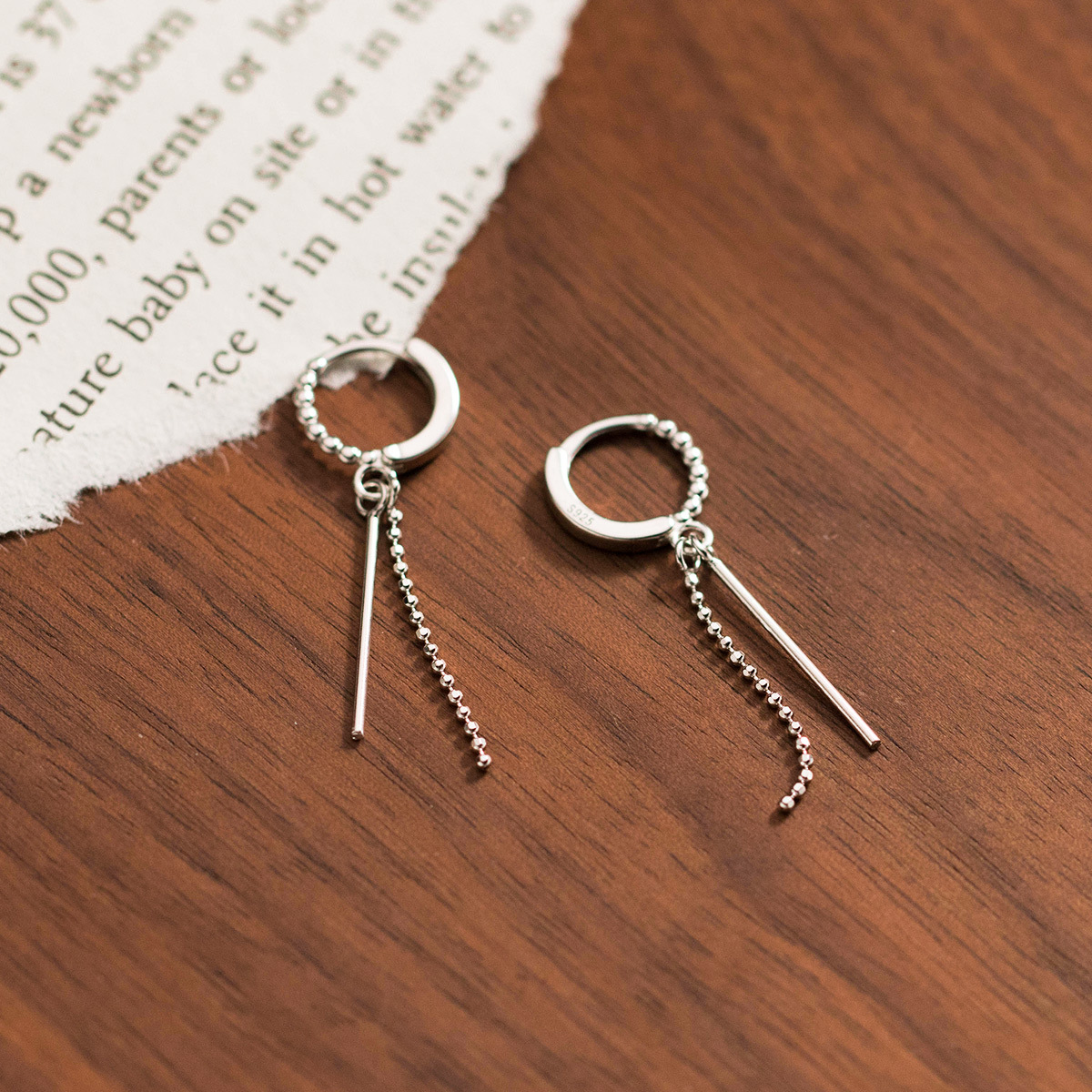 Eloch s925 plata un palo bordado perlas de orejas coreanas temperamento simple orejas para hombres y mujeres M01897