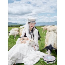 新疆少女民族风服装牧羊少女维吾尔族云南大理旅拍写真摄影服套装