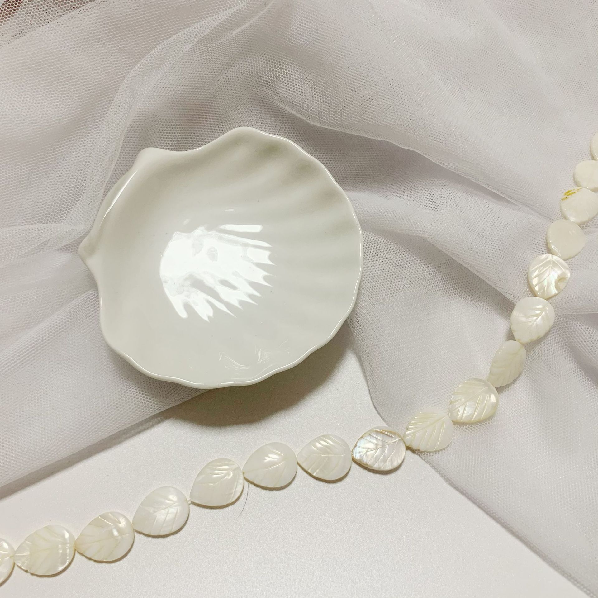 Leaf, Heart Shape Pattern 1 Set 10 * 15mm 18*25mm Shell Leaf Heart Shape DIY Jewelry Accessories Beads