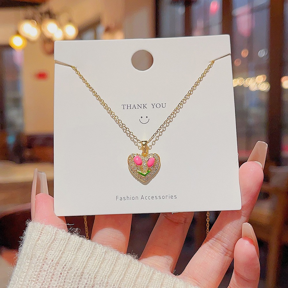 Girls under the moon titanium steel white shellfish new national style design sense niche clavicle chain female fashion temperament neck chain