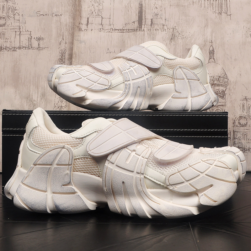 Trendy designer men's slip-on breathable mesh shoes, new vintage-style outdoor hook-and-loop casual sneakers