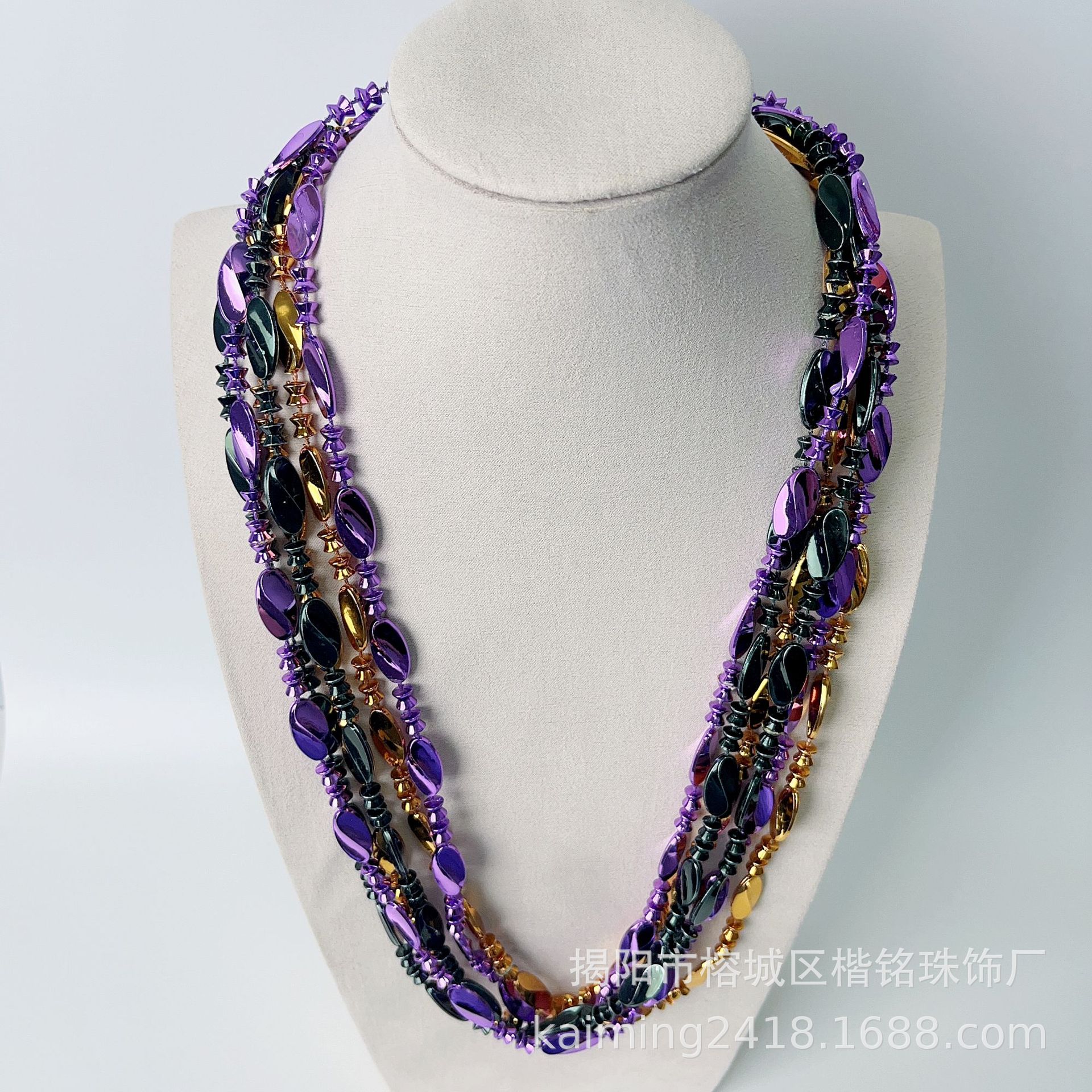 ����ѷ������ʥ�ڿ��ɶ�װ������ �񻶽�33Ӣ�紮������