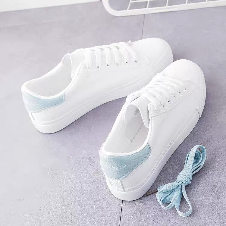 Baskets blanches pour femmes 2025, nouvelles chaussures plates d'été assorties à une robe, en cuir souple, décontractées et polyvalentes._voghion.com