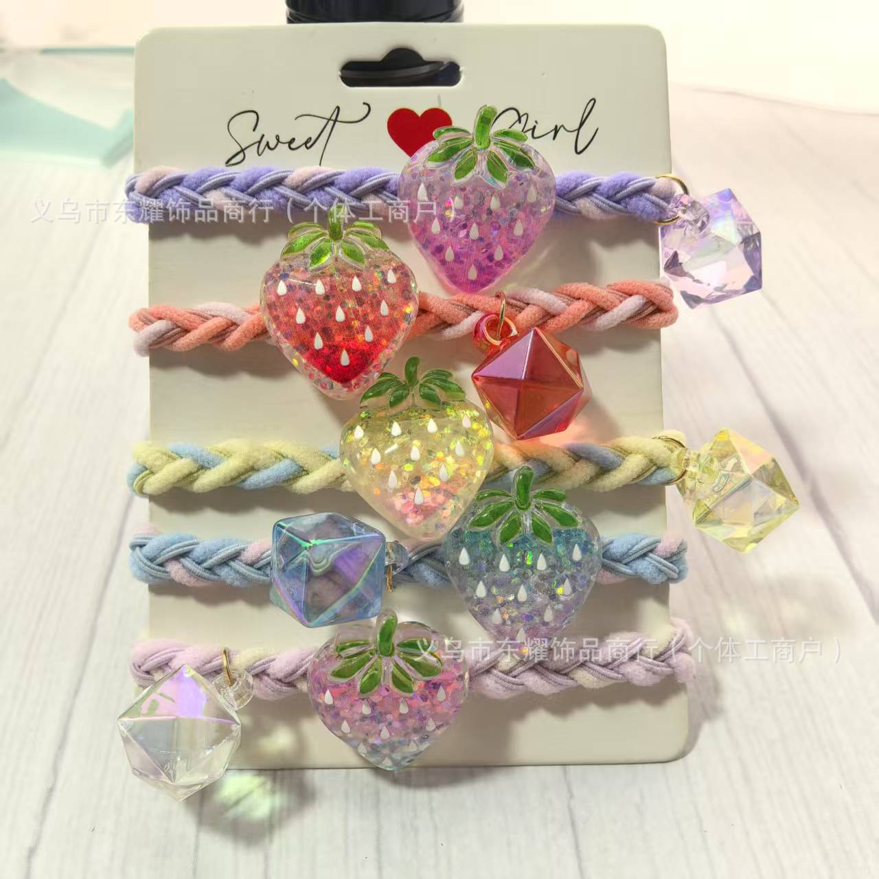 머리를 포니테일로 묶을 수 있는 반짝이는 과일 머리끈, 여아용 귀여운 고무줄을 갖춘 인터넷 연예인 인기 스팟 도매