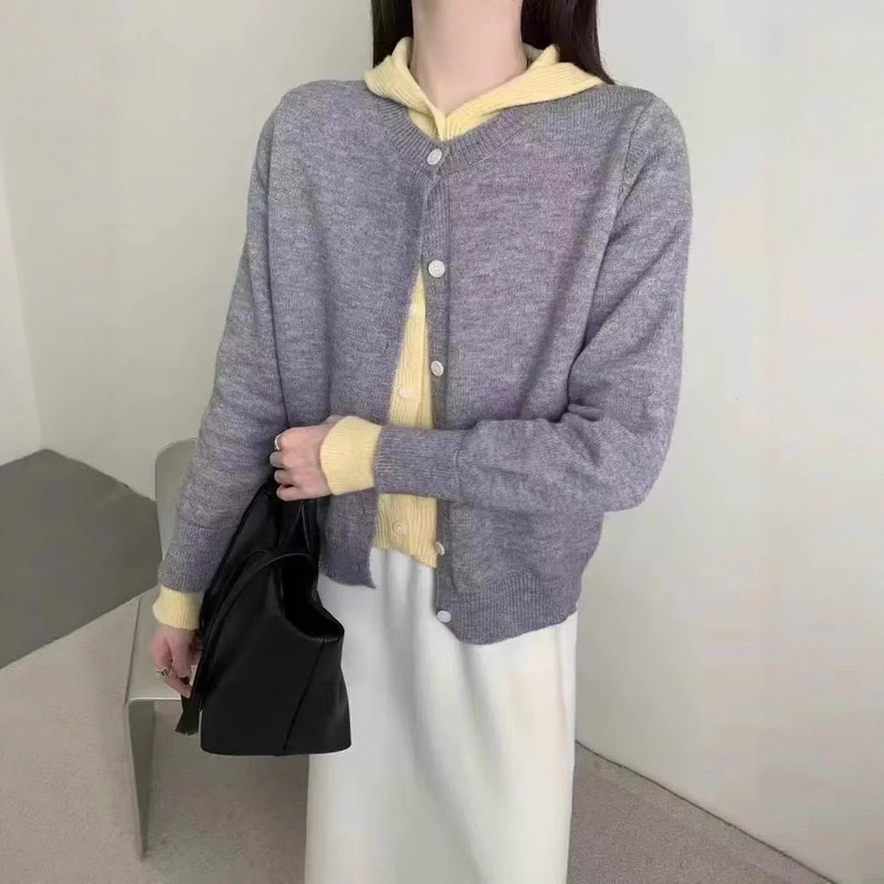 Korean-Style Early Autumn New Style Fake Two-Piece Color-Blocked Hooded Knit Cardigan for Women, Loose and Soft Lazy Style Women's Top Cardigan Korean-Style Early Autumn New Style Fake Two-Piece Color-Blocked Hooded Knit Cardigan for Women, Loose and Soft Lazy Style Women's Top Cardigan
