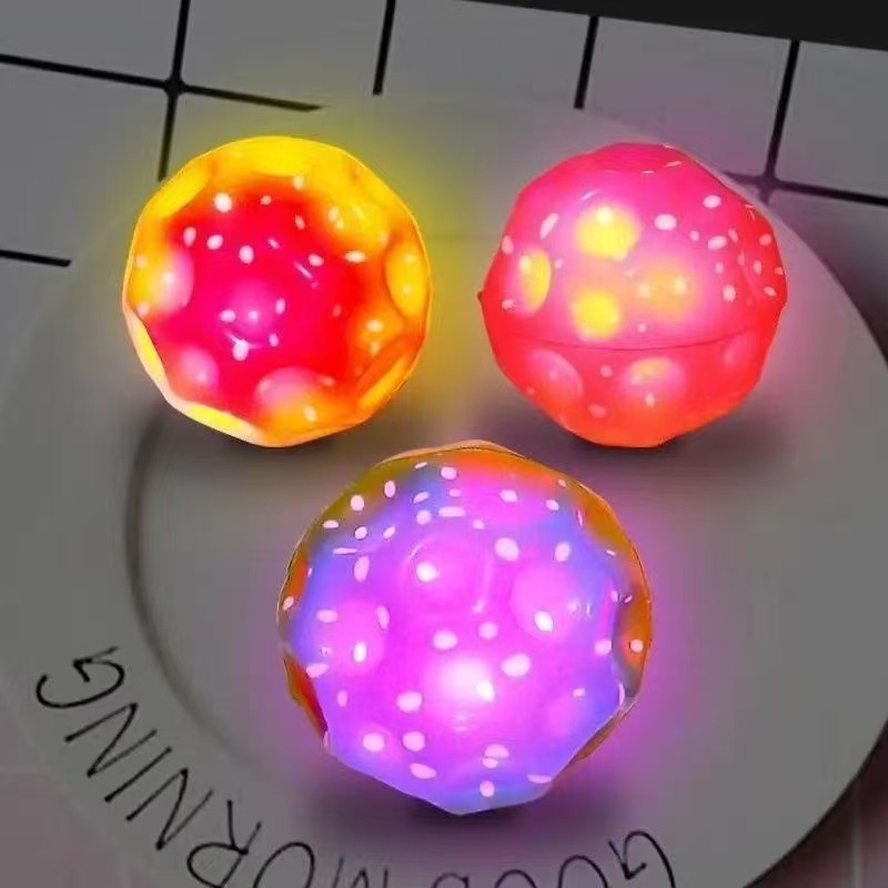 Bolas de alta elasticidad luna de piedra fluorescente de noche cinturón de lámpara cuerda de retroceso muñeca juguetes para niños bolas de acero ejercicio de reacción image 31