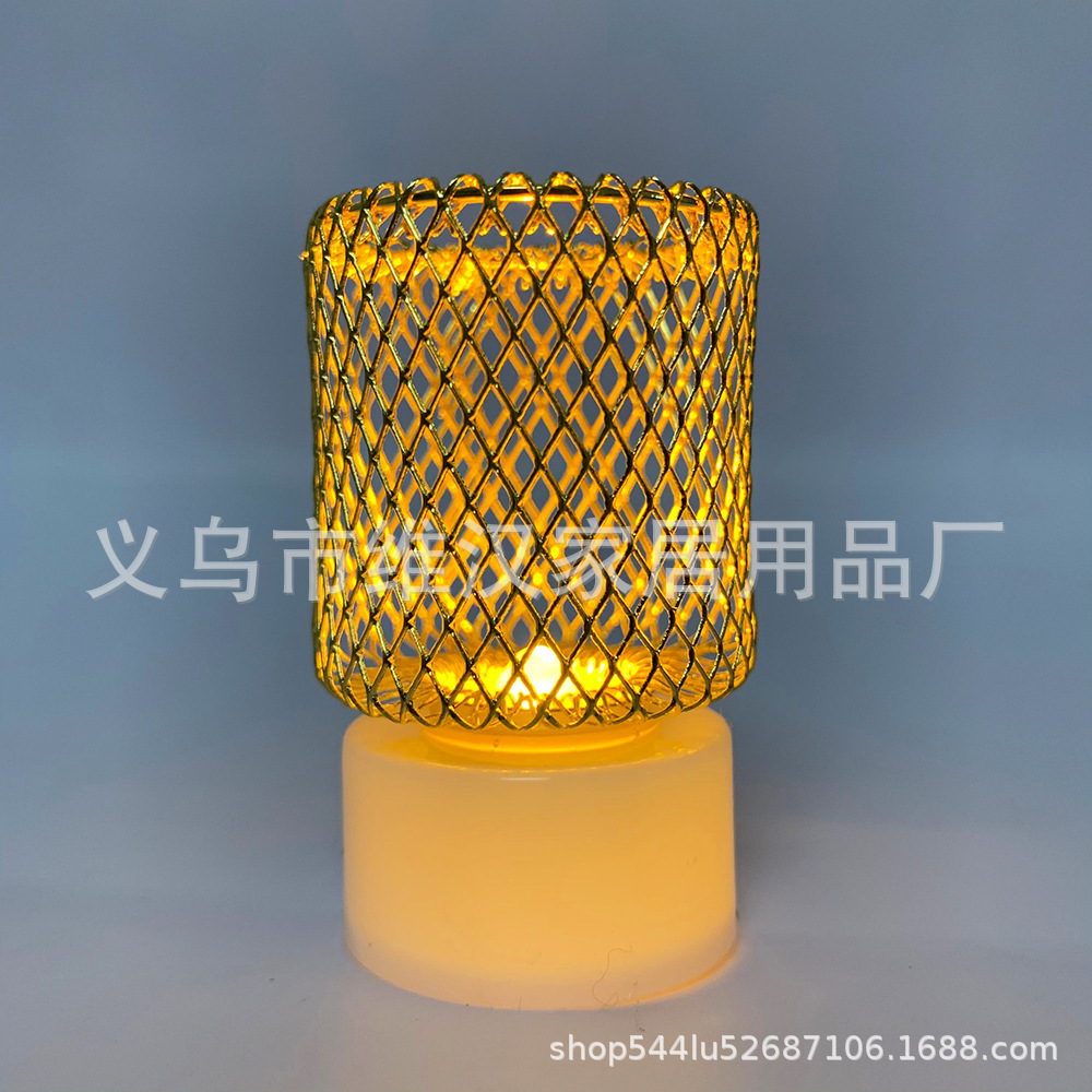 Transfronterizo Oriente Medio malla de alambre hueca dorada lámpara de vela electrónica de hierro forjado lámpara de noche LED decoración de escritorio iluminación