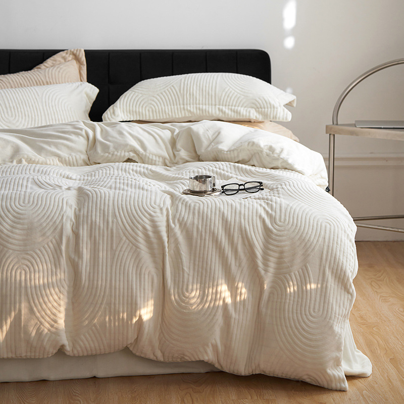 Scandinavian Style Milk Velvet Four-Piece Set 250g High Weight Pure Color Carved Bedding Thickeneded Warm Bed Sheet Set