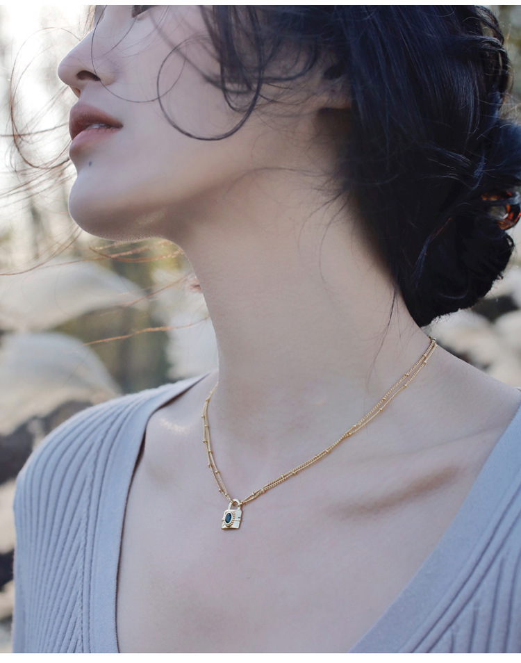 Retro Geometric Lock Titanium Steel Inlay Rhinestones Necklace_colorza_6