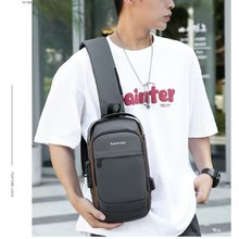 新款潮流斜挎包休闲男士单肩包高级感包包商务运动大容量男款胸包