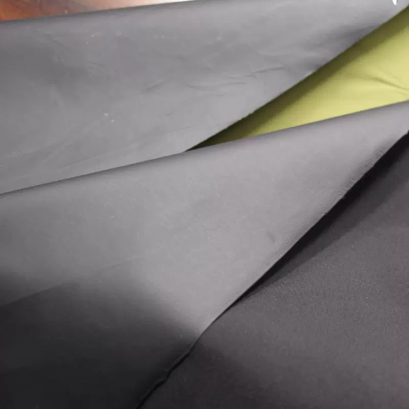 现货仿GOR-TEX 70D尼龙66EPTFE 2.5L 高防水透湿汽面料轻薄款冲锋