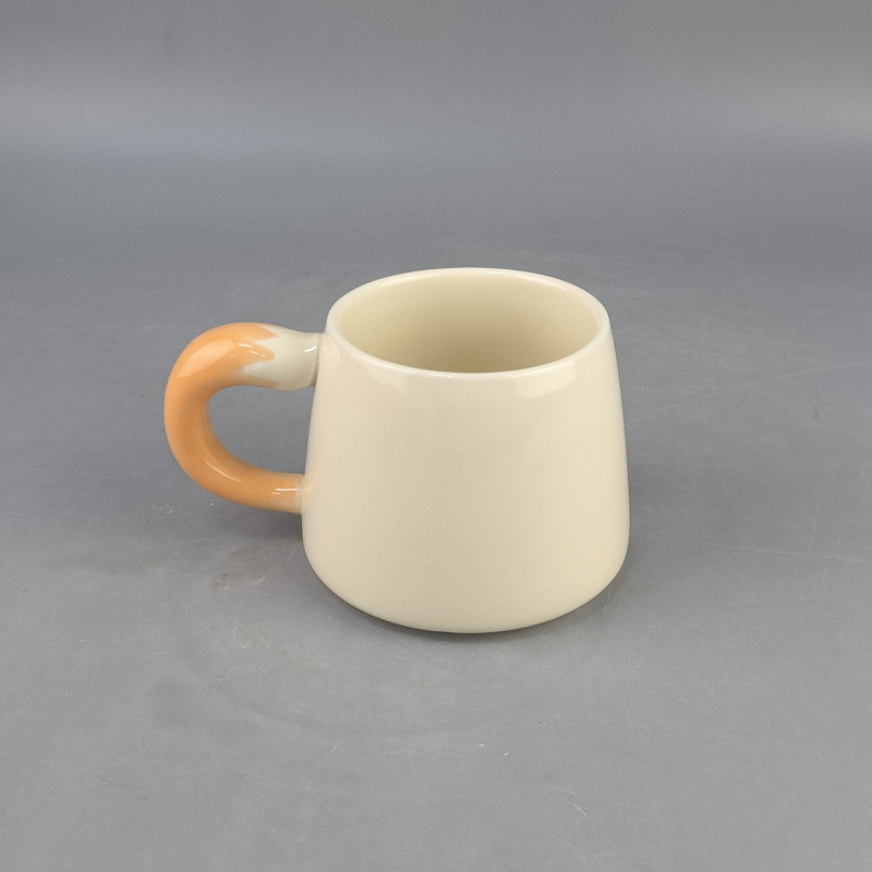 Taza de cola de zorro mango de taza de cerámica taza de agua taza de leche taza de dopamina taza de cerámica regalos de vacaciones