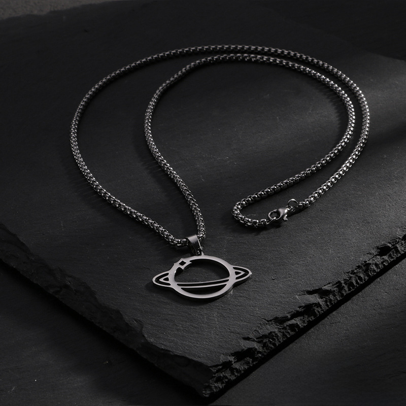 Universal necklace