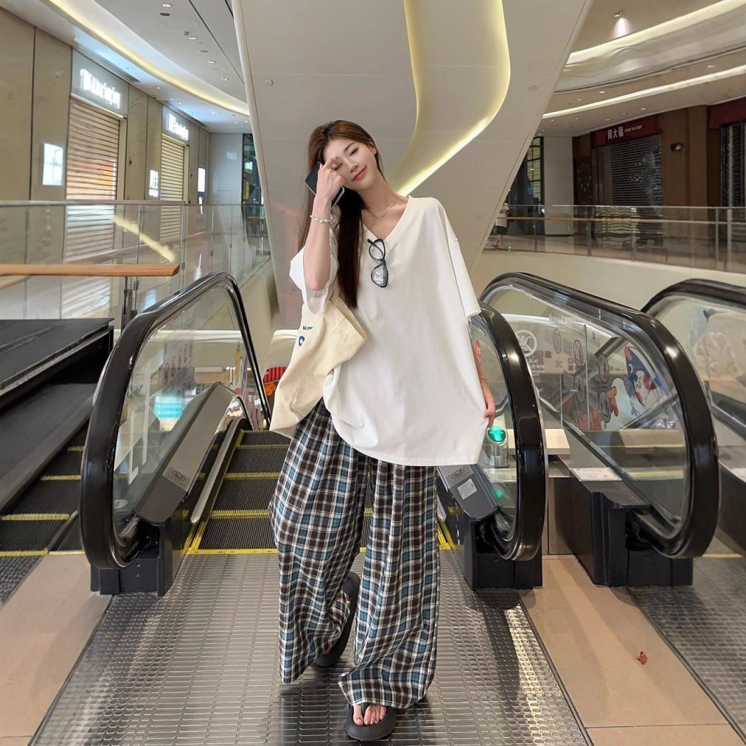 Lazy and Relaxed Sports Suit for Women, Summer Short-Sleeved Top, Plaid Wide-Leg Pants, Loose Large Size Casual Two-Piece Set