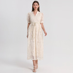 欧洲站时尚精品高端法式夏季收腰重工刺绣V领多色气质连衣裙