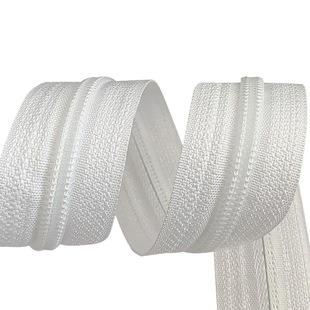 Spot wholesale No.5 black nylon code zipper plain clothing bags sofa mattress length cutting zipper