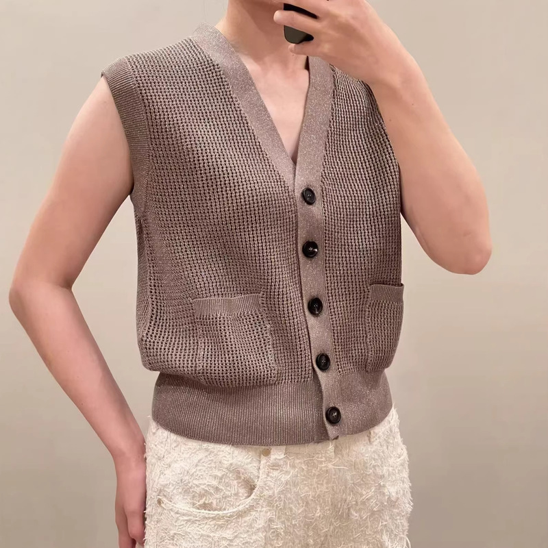 2026 Spring New Designer Style V-Neck Knitted Vest for Women, Single-Breasted Loose Vest, Coffee-Colored Cardigan Top 2026 Spring New Designer Style V-Neck Knitted Vest for Women, Single-Breasted Loose Vest, Coffee-Colored Cardigan Top