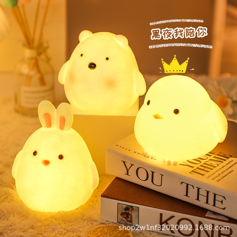 Venta directa de fábrica de luz de la noche del conejo celebridad en línea puesto de mercado nocturno suministro al por mayor juguetes luminosos niños dormitorio lámpara de noche