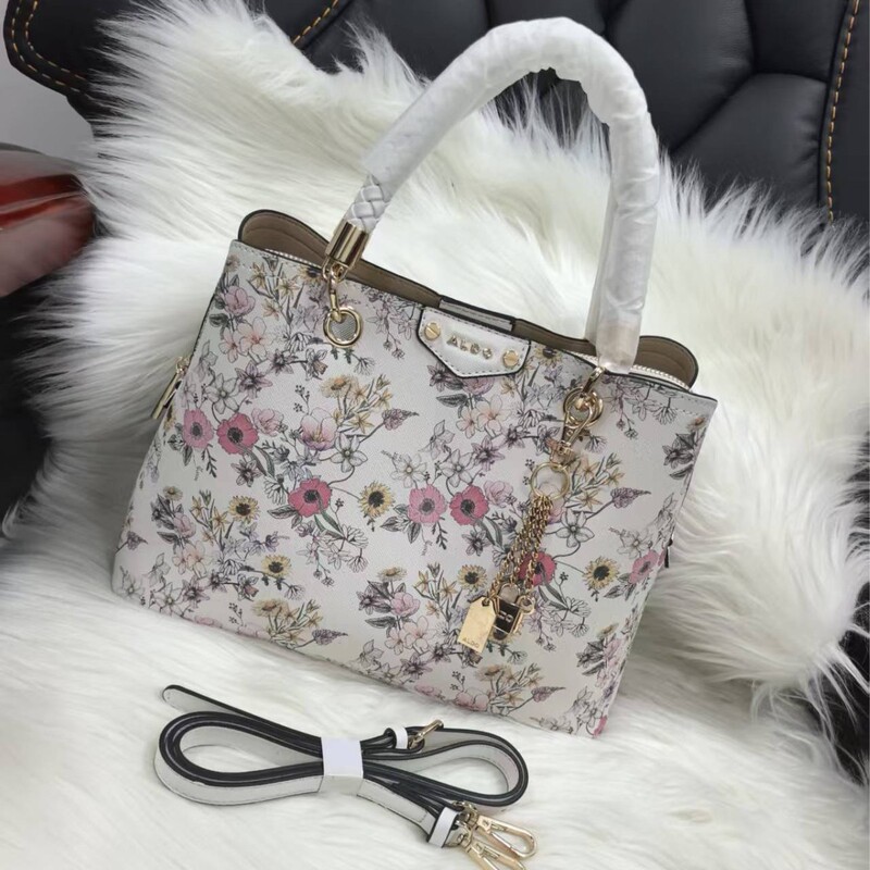 ALDO's new Capucines luxury handbag for women, high-end ladies' commuter bag, crossbody bag ALDO's new Capucines luxury handbag for women, high-end ladies' commuter bag, crossbody bag