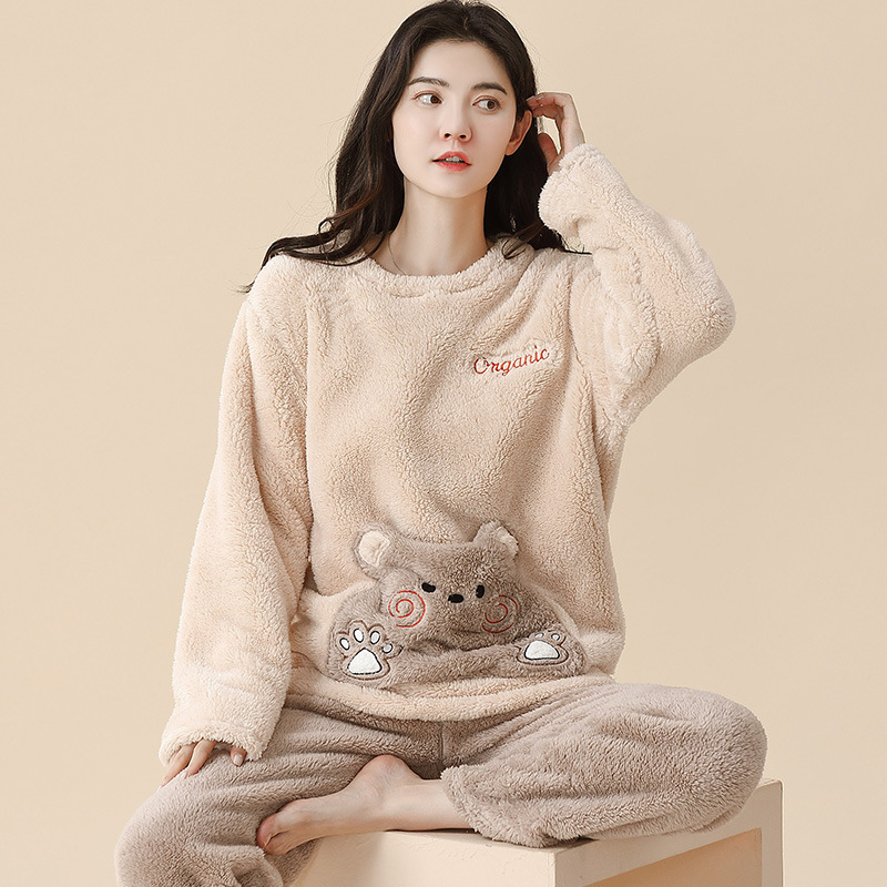 Flannel Pajamas for Women, Round Neck, Coral Velvet, Autumn and Winter, Thickened and Fleece-Lined, Warm, Casual, Comfortable Loungewear Set Flannel Pajamas for Women, Round Neck, Coral Velvet, Autumn and Winter, Thickened and Fleece-Lined, Warm, Casual, Comfortable Loungewear Set