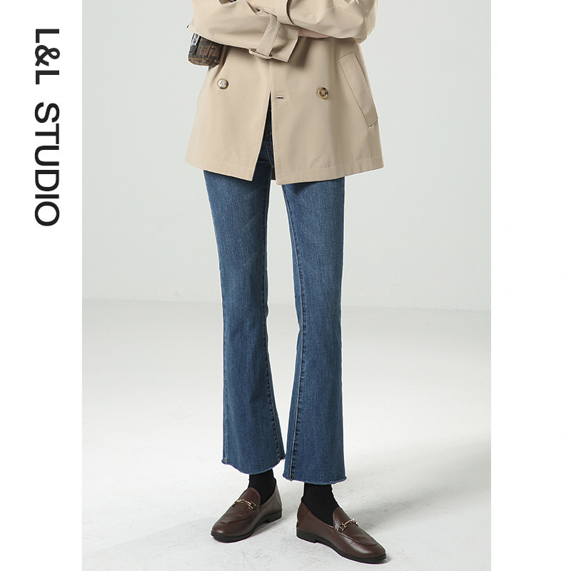 여성용 마이크로 플레어 청바지 2024 새로운 루즈하고 시크한 하이웨이스트 키가 크고 슬림한 9부 봄 가을 바지