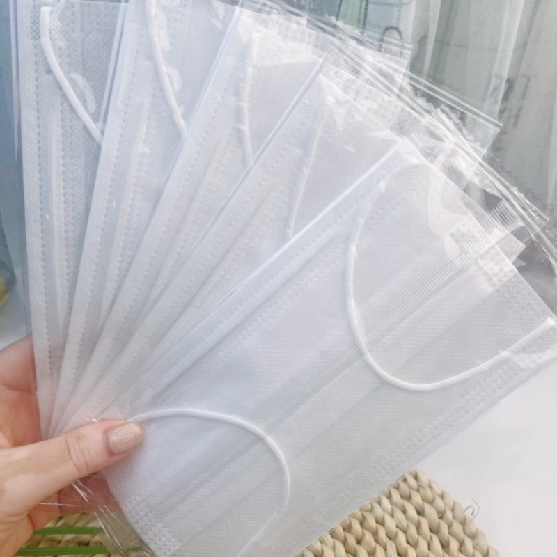 现货一次性2层无纺布防护口罩牛奶白简单款式独立包装可跨境出口