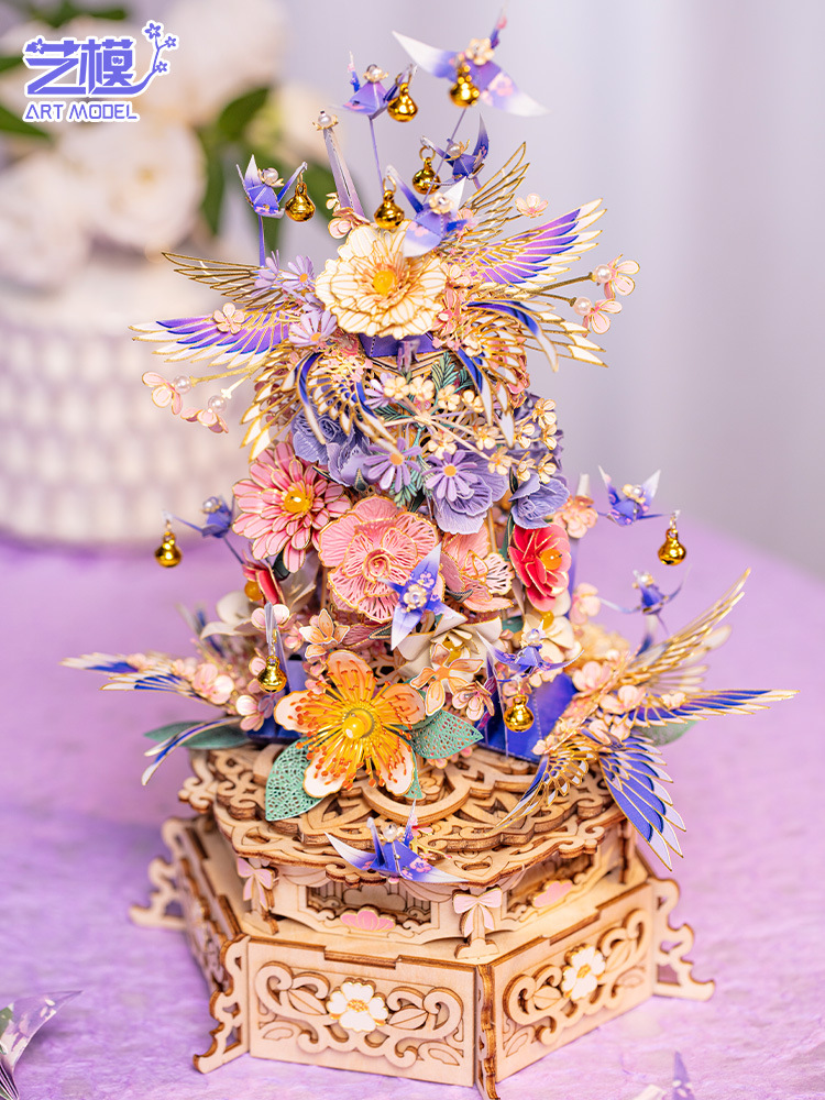 Artistic Phoenix Dance: Chinese Style 3D Stereo Puzzle – Metal Assembly Model, Handcrafted Wedding Gift – Golden-winged Bird Crown for Women