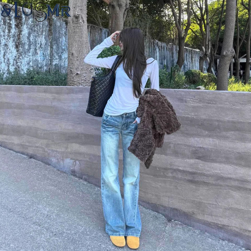 Vintage Blue American-Style Low-Waist Straight-Leg Jeans for Women, 2026 New Model with Whisker Design, Versatile Loose Fit, Slightly Flared Pants Vintage Blue American-Style Low-Waist Straight-Leg Jeans for Women, 2026 New Model with Whisker Design, Versatile Loose Fit, Slightly Flared Pants