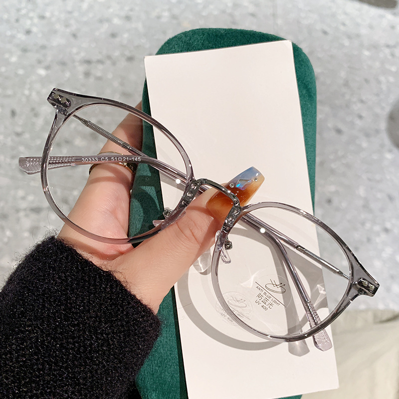 반투명 그레이 실버