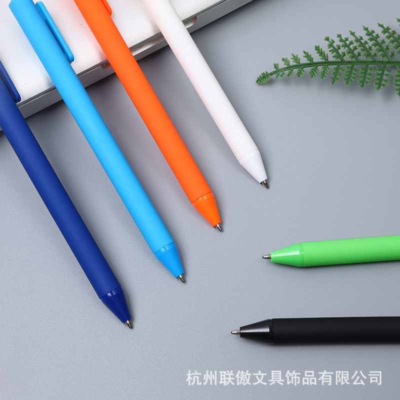 Simple color sólido bolígrafo color caramelo impresión creativa logotipo publicidad pluma prensa gel pluma de agua en stock al por mayor