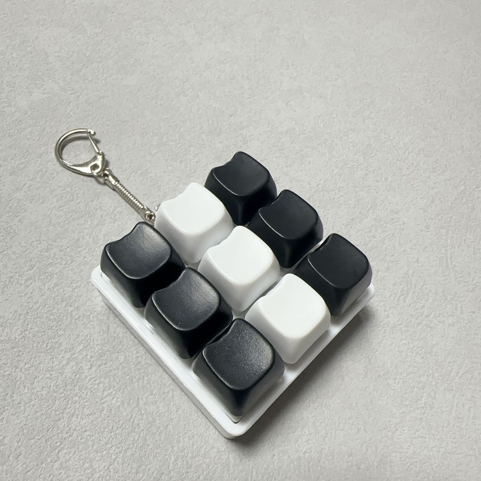 Cross-border Round Cap Decompression Button 9-key Switch Tester Keyboard Cat Keychain Finger Squeeze Stress-relief Toy_voghion.com