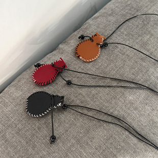 Sketch Vase Design Sense Long Necklace Pendant Neck Necklace Decoration Accessories Niche Design Wax Rope Pendant