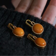 天然满蜜鸡油黄蜜蜡吊坠S925银镶嵌无事牌项链新中式简约批发