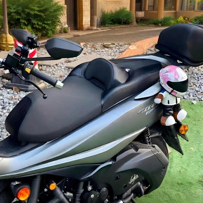Haojue Uhr Regular Model Motorcycle cushion - uhr150-full-surround-no-text-black