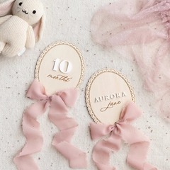 誕生日ケーキデコレーションライティングプラグイン木製誕生日記録カードカスタムテキスト結婚式のお土産リボンラベル