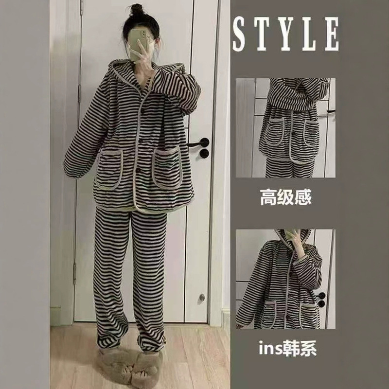 Autumn and Winter New Flannel Stripesd Hooded Suit Warm Pajamas Home Clothes Two-Piece Set for Female Students to Wear Outside Autumn and Winter New Flannel Stripesd Hooded Suit Warm Pajamas Home Clothes Two-Piece Set for Female Students to Wear Outside